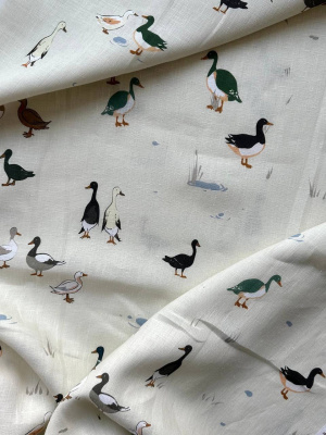 Ткань для шитья. Лён костюмный "Гуси” арт. 7744 | Ellie Fabrics